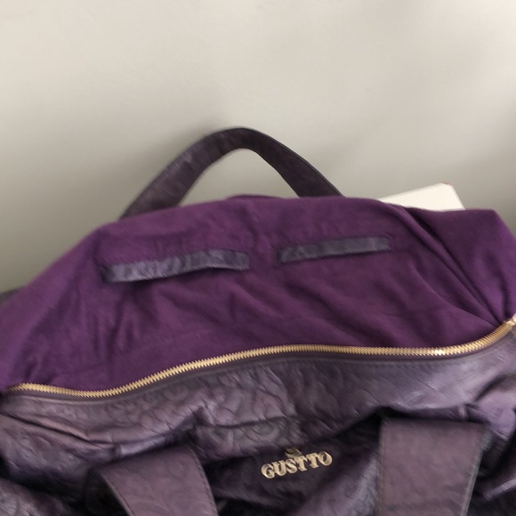 GUSTTO Purple Leather Crossbody Shoulder Bag - Picture 13 of 13